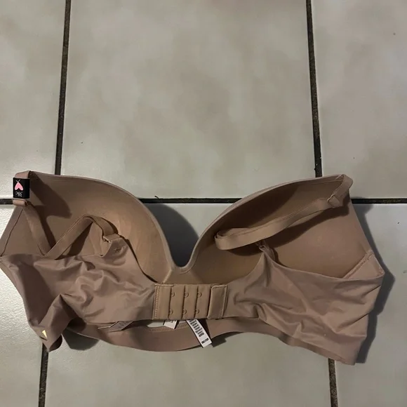 Victoria's Secret incredible wireless Beige Bra - Picture 3 of 4